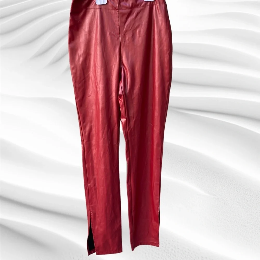 Side split faux leather red pants - Picture 4 of 7